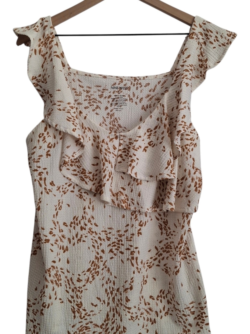 Nine West Cream and Brown Ruffle-Front Sleeveless Lightweight Tank, Size L